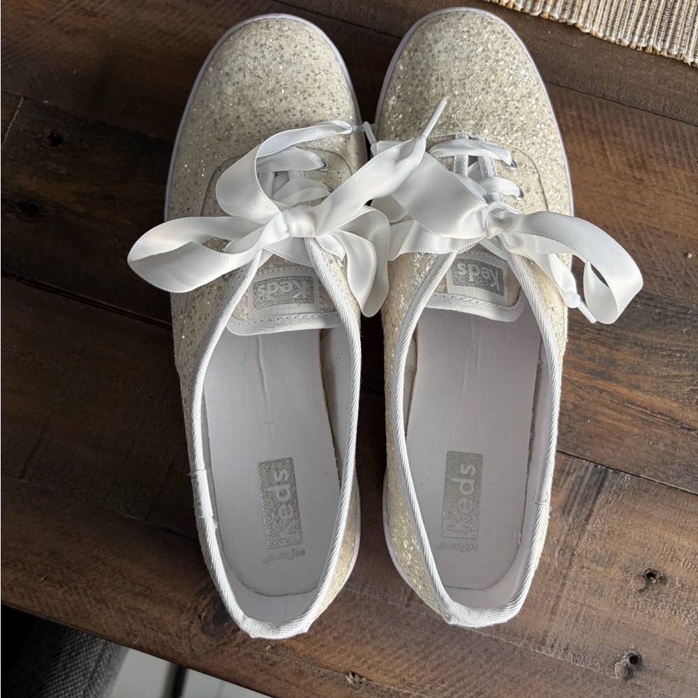 Brand new Sparkly white keds with ribbon laces, size 7.5 - Picture 3 of 5